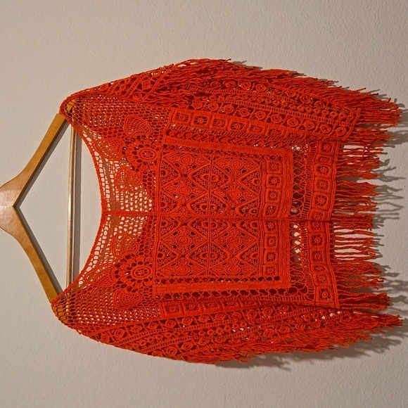 FREE PEOPLE CORAL Orange GEORGIA CROCHET HOBO FRINGE PONCHO TOP O/S Bohemian - Picture 7 of 7